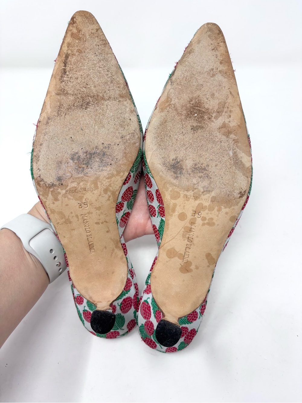 Manolo Blahnik Raspberry Mules Kitten Heel Vintage 90s Almond Toe size 39 - Picture 7 of 8